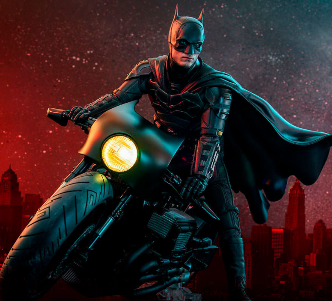 BATMAN (Deluxe Version) Sixth Scale Figure + Batcycle by Hot Toys