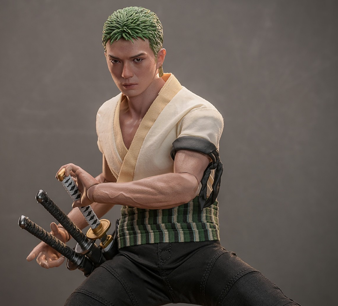 Roronoa Zoro Sixth Scale Figure by Hot Toys