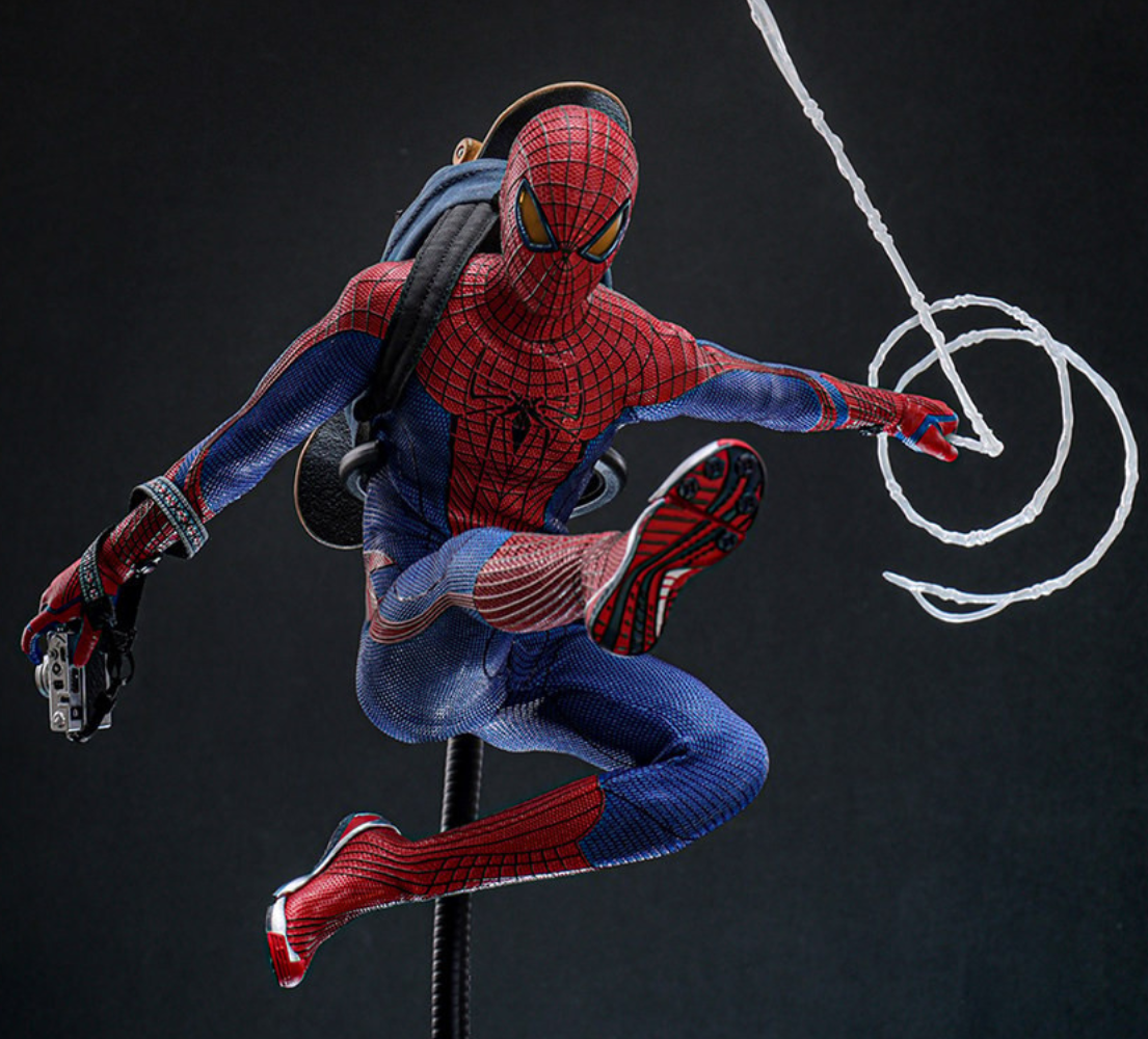The Amazing Spider-Man Sixth Scale Figure by Hot Toys