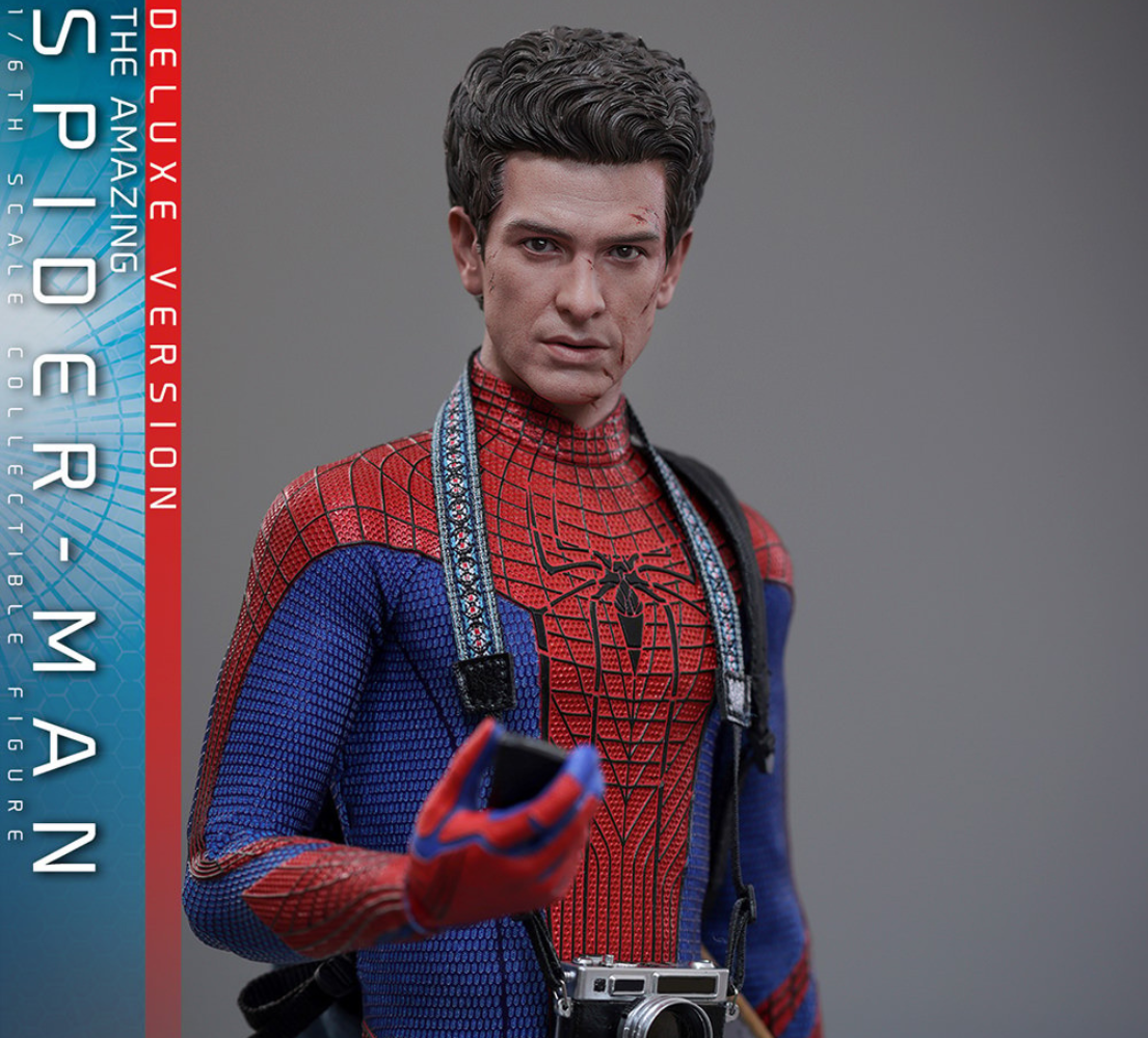 The Amazing Spider-Man (Deluxe Version) (Special Edition) Sixth Scale Figure by Hot Toys